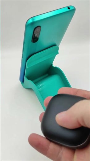 Smartphone Stand with Earbuds Holder - 3D Print