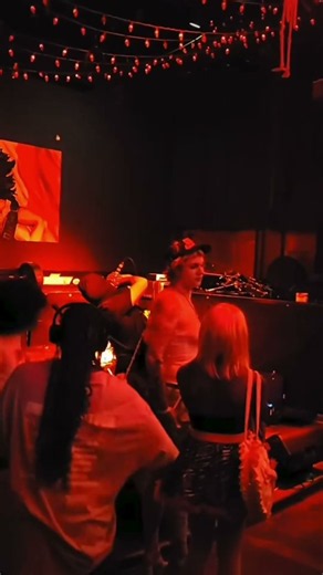 Fupa Goddess-Thank You For Being A Friend Golden Girls Theme Cover At Bandito's Burrito Lounge
