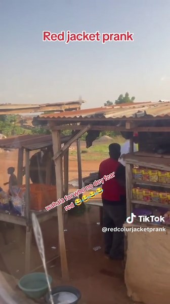 redcolourjacket (@redcolurjacketprank)’s video of red jacket