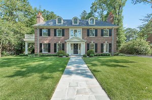 107 Colonial Pkwy, Manhasset, NY 11030 - MLS L3524079 - Coldwell Banker