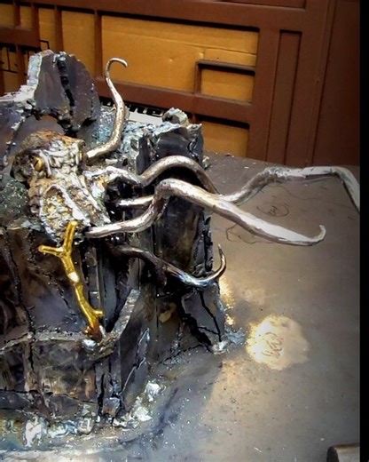 Seaturtle from Scrap Metal #jeanclaudevanderfieldart #welding #forneyindustries