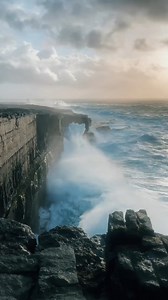 🎥 Check out this fantastic video captured from Inis Meáin on the Aran Islands by @grahambruton! 🌊 While you make Inis Mór as your base, a hop, skip and a jump away is the stunning island of Inis Meáin 🌴 If you're as captivated by the stunning scenery and island charm as we are, why not visit Inis Meáin for yourself with @aranseatours.ie? 🚤 🌅 Experience the beauty and magic of this unique and special island, from its breathtaking coastline to its charming local villages! 🏖️🌄🏘️ 🚣‍♀️ With 