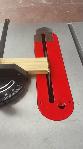 Shop Fox W1837 10” 2 HP Open-Stand Hybrid Table Saw , description below👇🏼