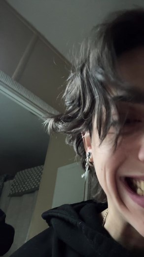 It’s scary in there rn. #wlw #masc #lesbian #valentinesday #fyp