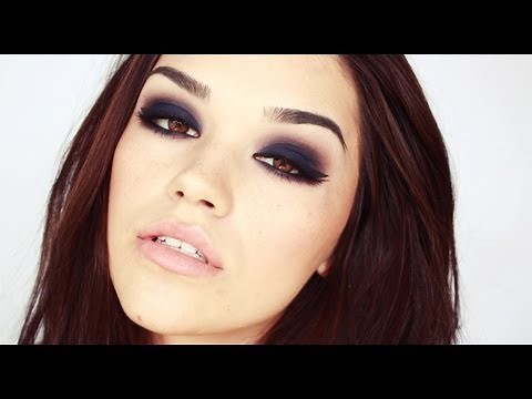 Intense blue smokey eyes make up tutorial