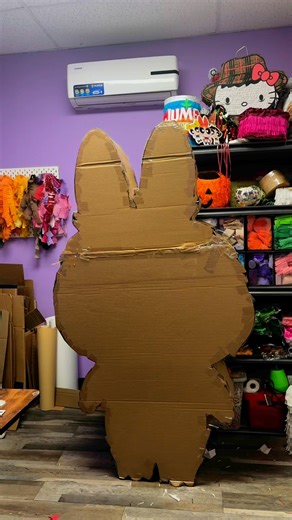 Who’s ready for the final reveal because I can’t wait! #labubu #piñata | Pinatasbychi