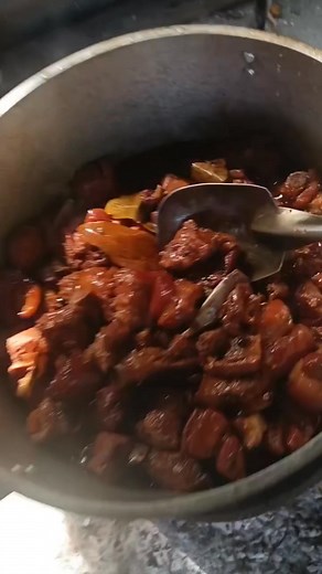 Hinay ang kalayo magluto ug humba #cooking #humbacooking #porkrecipes | Vanvincint B. Gutib