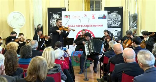 I ritmi rom incantano la Scala di Milano