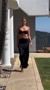 89K views · 984 reactions | If The World Is Your Runway, This Kind Of Dress Is For You  Make It Spicy Maxi Dress | Fashion Nova | Facebook