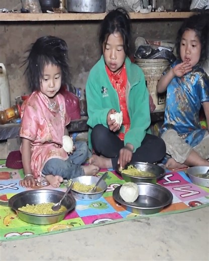 Family in village eating delicious food recipe - Traditional village kitchen | Happy Family