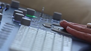 Doctor using ultrasound equipment 4d.