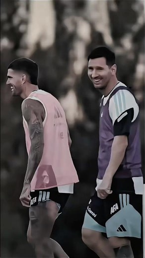 The best player in history is playing today. 😍🇦🇷#messi #afaseleccion #mauritania #amistoso