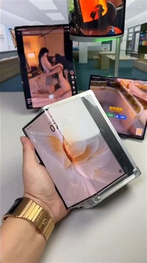 Honor Magic Hands-On | First Look at Cutting-Edge Flagship Design #shorts