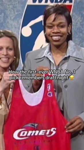 Tina Thompson knew her moment was coming 😅 (📺 USA) #basketball #WNBA #draft