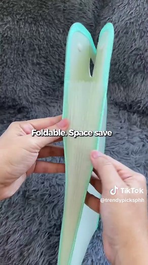 Stay Organized with an Expanding File Folder