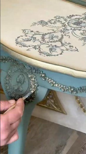 Vintage French Style Table Ideas Using Redesign Moulds and Transfers!