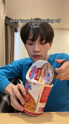 K-Pop Idol Eating Compilation: Inhaling Noodles and More!