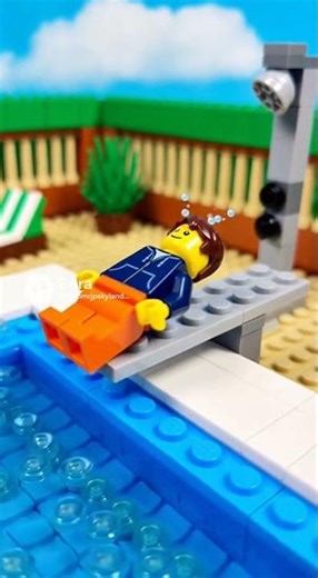 lego hurt his head🤕🚑