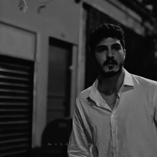 Mogu reci definitivno najbolnija scena u cijeloj sezoni. Koliko god sam plakala svaki put kad su ga tukli ili tako te scene, ali ovo je već viši nivo jer ovo je nešto najteže što sam pogledala u ovih 28 epizoda i nadam se da će preživjeti u drugoj sezoni (mada pretpostavljam da hoće), jer bez njega serija neće imati smisla.💔💔💔💔 #fyp #viral #viralfyp #eneskoçak #yusufkiliç #sahipsizler #tiktokdontcopyright #viralfyp #viral #fyp #mirno__more