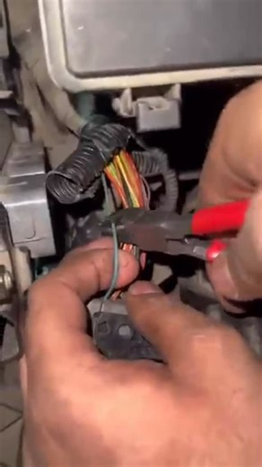 Rohail auto electrician786 | Honda civic Ecu wiring repair #honda #cıvıc #ecu #wiring #repairs #foryou #everyone #foryoupage #rohailautoelectrician #shorts #reels #viral | Instagram