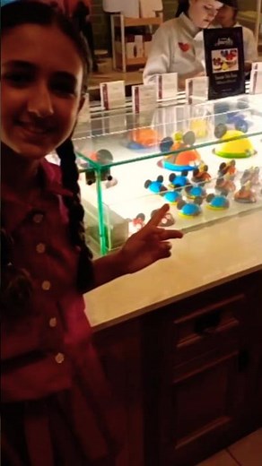 Experimentando o melhor doce da Disney 💖 Por apenas 10 dólares.#disney #passeio #2025 #disneyworld