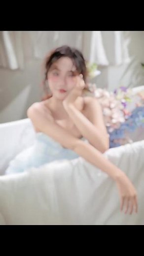 就这样看着你，脸逐渐的清晰#清纯甜美 #少女 #清纯 #写真照 #花的世界很美