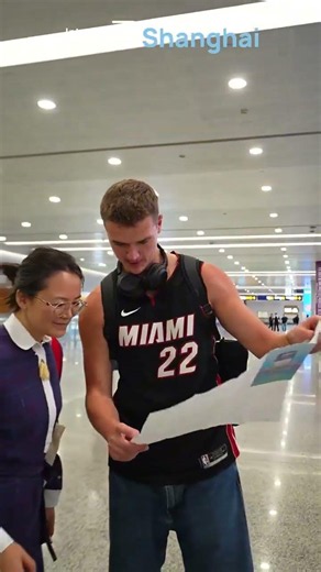 A magical TCM encounter at Shanghai airport during Dragon Boat Festival