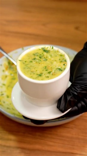 How to Make the Best Homemade Garlic Butter! #GarlicButter #Homemade #CookingTips