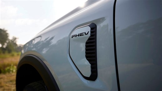 PHEV : est-il est déconseillé de redémarrer la batterie avec des câbles ?