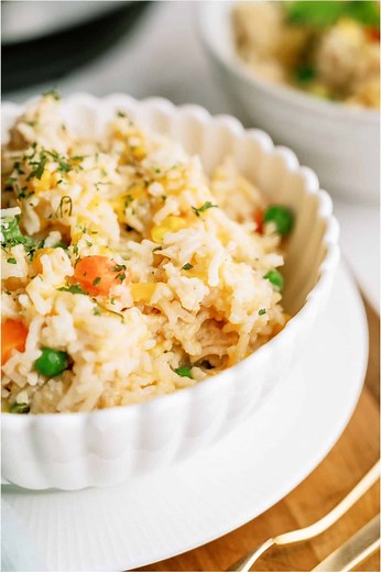 Instant Pot Cheesy Chicken and Rice Recipe - Six Sisters' Stuff