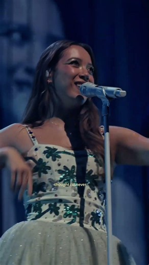 lover girl 🫶🏻 #laufey #laufeymusic #laufeylive #lovergirl