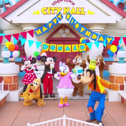 【公式】ドナルドのバースデーセルフィー | 東京ディズニーランド/Tokyo Disneyland