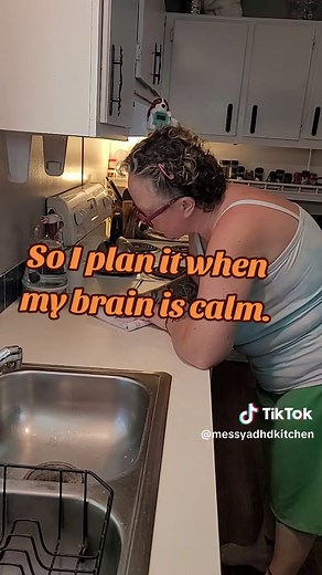 Meal planning with ADHD isn’t about discipline. It’s about timing 🥄