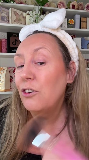 Bronzer After Foundation: Why It Matters