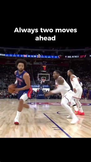 when he gets that much space going one direction, the defense is already one step behind #basketball