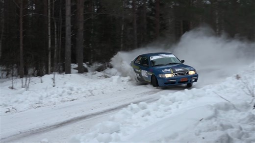 Häng med till Sandviken och upplev höjdpunkterna från premiären i Rally-SM 2026 – Ekmans Vinterpokalen! 📺❄️ SM-Magasinet bjuder på vinteraction i toppklass, intervjuer, folkfest på torget och dramatiska fighter på klassiska Gästriklandsvägar. 🔥🚗💨 Magasinet är något försenat denna gång – vi ber om ursäkt för det och hoppas att det ska vara väl värt väntan. Streama SM-Magasinet helt GRATIS på vår YouTube-kanal 👉🏻 https://bit.ly/4aV6WsQ | Rally-SM