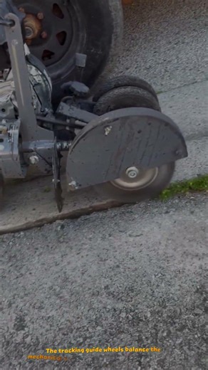 Vehicle-Mounted 450-mm Steel Disc Machine Automatically Edging Sidewalk Weeds #tools