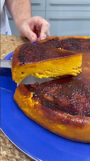 The Easiest Pumpkin Cake Ever and So Delicious!