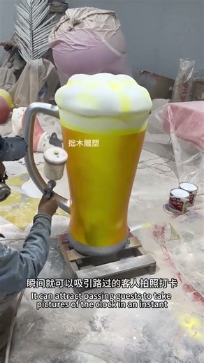 We made a sculpture of luminous wine glasses for a customer in Weihai using the foam casti