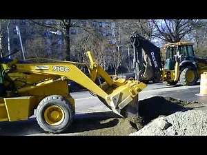 John Deere 710G Vs 710J Backhoe