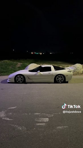 Exploring the Corvette C5: A Dream Car