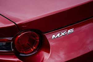 Mazda : la prochaine MX-5 électrifiée ?