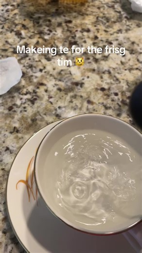 its bad but my tummy hurts 😾