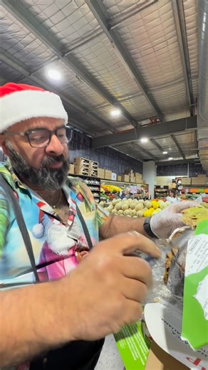 OMG the Gallup choc chip panettone with a pistachio cream piping bag is a must try😍😋 And don’t forget get 10% off panettone when you purchase 5 or more!!! We also have plenty of Christmas hams available!🎄 We are open today till 6pm and Wednesday 24th 6am til 4pm🎅🏼 #christmas #pistachio #panettone #taylorslakes #melbourne | Lakes Fresh Food Market