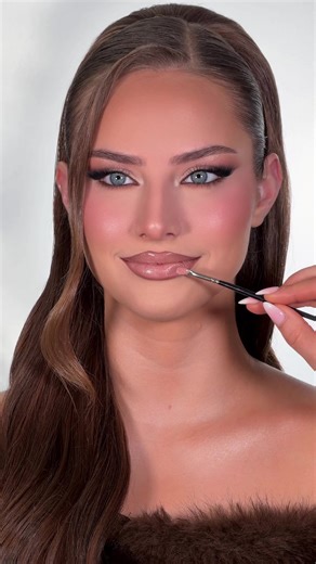 Bronzed Smoky Eye Makeup Tutorial with Team Collaboration