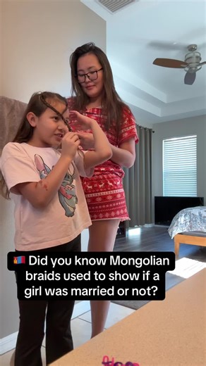 Did you know in traditional Mongolian culture, women didn’t need wedding rings to show if they were married? For centuries, going back to ancient nomadic times and even before the Mongol Empire : hairstyles were used to show a woman’s life stage and social status. Unmarried girls often wore many smaller braids. These represented youth, beauty, and freedom. Once a woman got married, her hairstyle traditionally changed often to two main braids : symbolizing maturity and a new chapter in life. Hair
