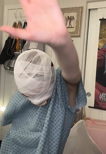 happy halloween (i didnt wanna make prosthetics for my arms) #curly#curlymouthwashing#mouthwashing#mouthwashingcosplay#curlycosplay#halloween