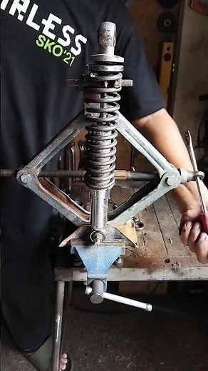 How To Make A Simple And Safety Use Spring Compressor #newpost #diy #tool #welding