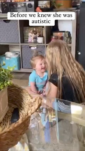 You ever feel like screaming, crying, throwing up, hyperventilating among many other emotions because you will never see your babies this small ever again? Besides in pictures and videos you have taken. That’s why it’s so important to take all the pictures! This was before we ever suspected Everlee was autistic! #autistic #childhoodmemories #babies #lovewins #cutiepatootie #socute | Tabby Fullerton