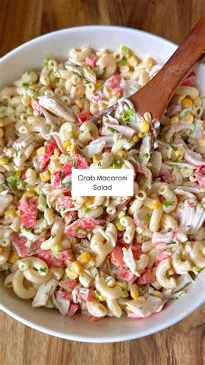 This Crab Macaroni Salad is a creamy, flavorful pasta salad thats loaded with imitation crab, crunchy veggies, and a tangy, creamy dressing. Perfect for BBQs, summer potlucks, or a quick lunch!Grab the RECIPE in the COMMENTS!!!!!💬 Save this for your next cookout and tag someone who needs to try it! #CrabMacaroniSalad #MacaroniSalad #SummerSalads #EasyRecipes #PastaSaladRecipe #SeafoodSalad #PotluckIdeas #BBQSideDishes #ColdPastaSalad | createaplatewithdina